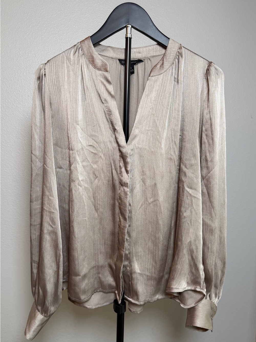 Banana Republic Minimalist Neutral Pleated Satin V-Neck Long Sleeve Blouse